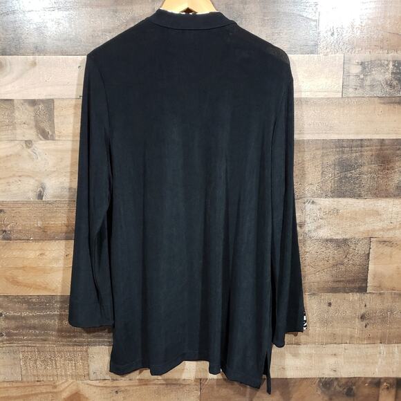 Chico's travelers tunic 3'4" button front shirt with animal print womans size 12 - Picture 6 of 9